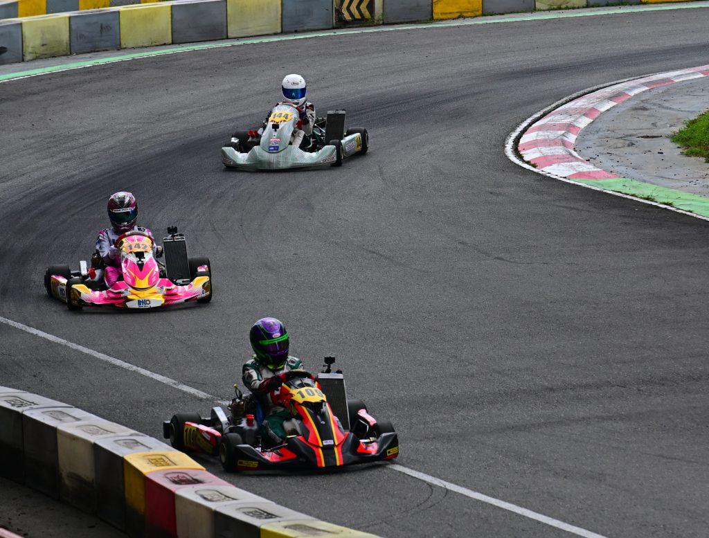 ROK Asia, Conrad Garrow ahead of Danish Chen